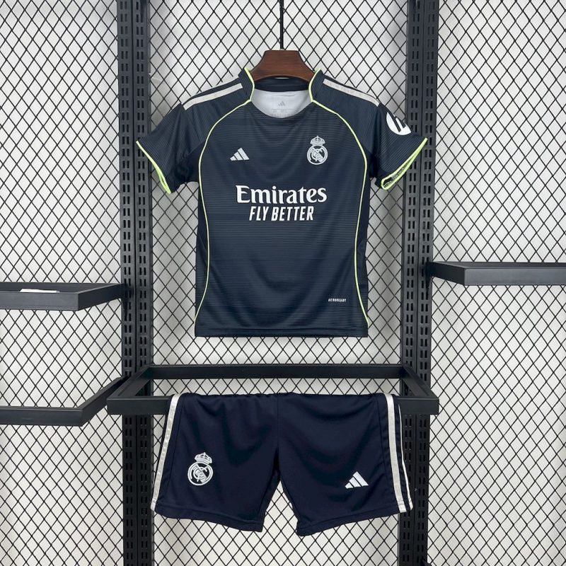 Real Madrid Kit 2025/26 Kids Kit