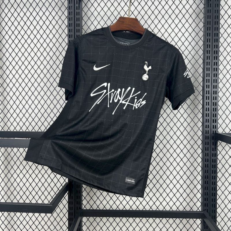 Tottenham maillot foot 2025/26 Concept Jersey